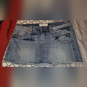 NWOT Maurices Blue Denim WOMENS Skirt 7/8 STRETCH NICE